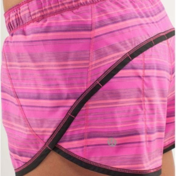 Lululemon Pink Striped Run Roll Down Shorts Size 4 - Picture 2 of 7